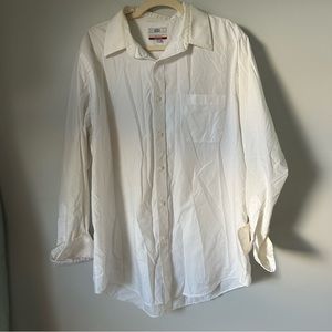 White dress shirt